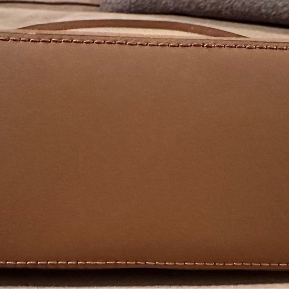 Michael Kors small acorn crossbody - Picture 5 of 7